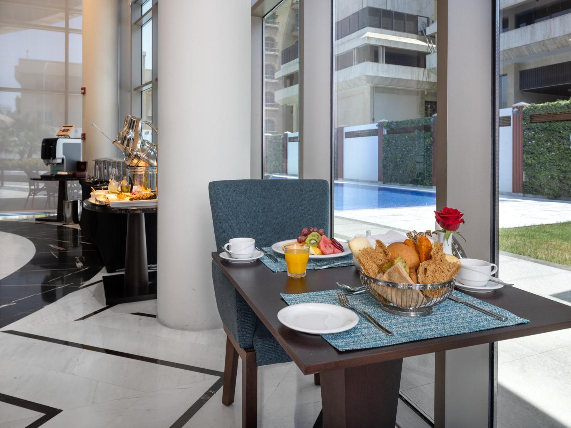 Somerset Downtown Al Khobar Exterior photo